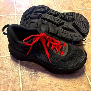 HOKA One One • Womens • Size 8.5 D• Like New